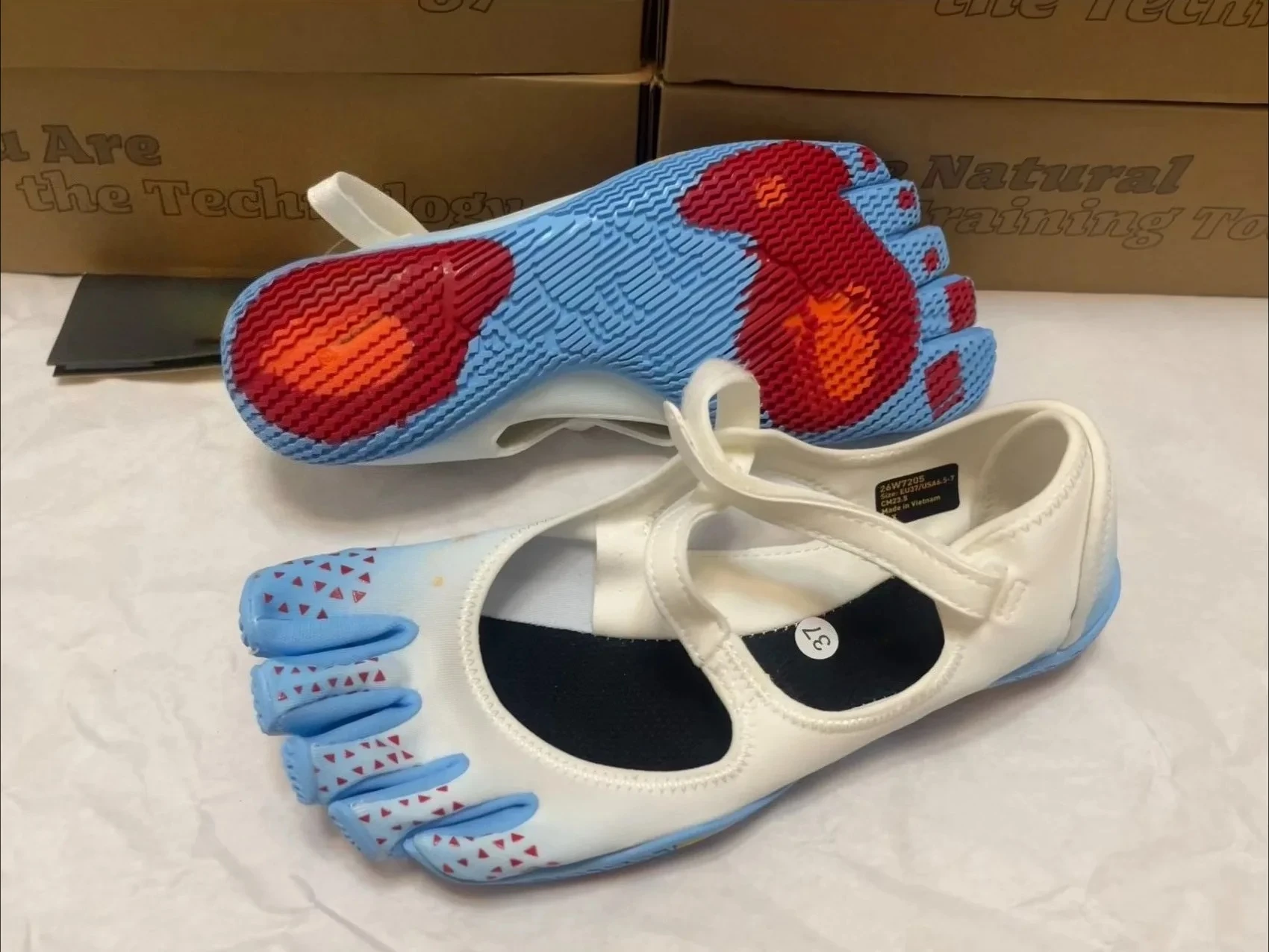 V-Soul Five finger Shoes Fivef - Pilates Yoga Footwear 评论和价格
